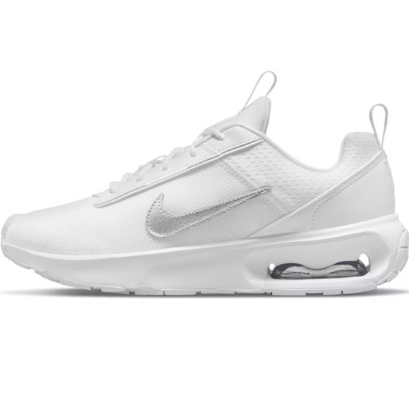 Nike Air Max INTRLK Lite Women's Shoes in White | Size 6 - Picture 1 of 8